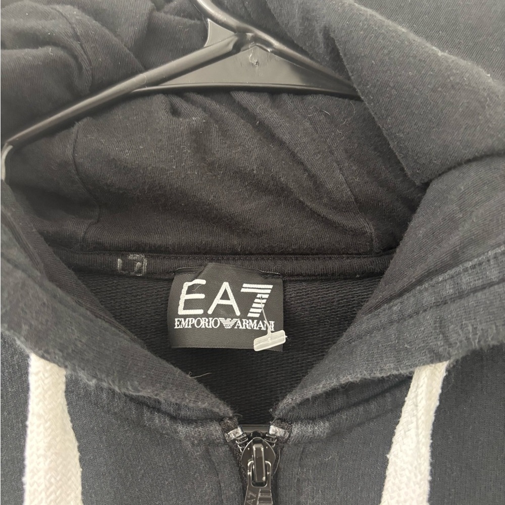 Emporio Armani Men's Black and Red Zip-Up Sweater - Picture 5 of 7